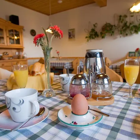 Bed & Breakfast Weingut Schwarzl 3*