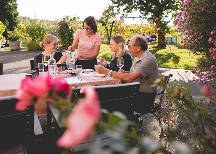 Couette-café Weingut Schwarzl 3*