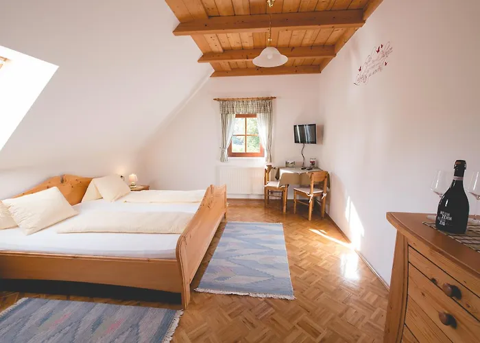 Weingut Schwarzl Couette-café Ratsch an der Weinstraße